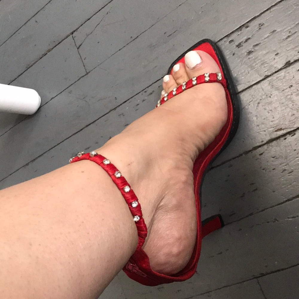 Sandals - Picture 3 of 6